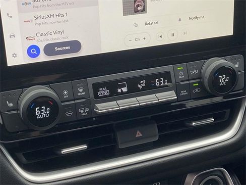 Used 2025 Toyota Grand Highlander XLE image 29