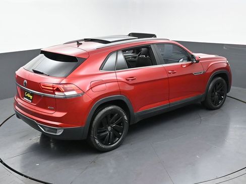 Used 2021 Volkswagen Atlas Cross Sport SE w/ Panoramic Sunroof Package image 45