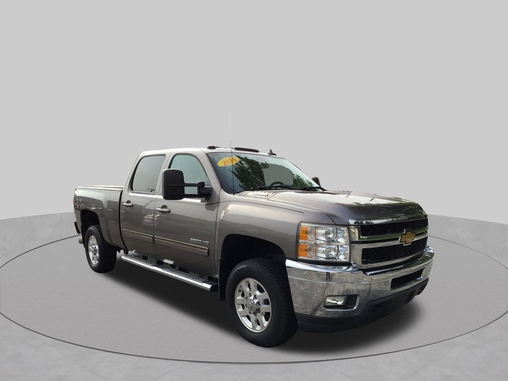 Used 2014 Chevrolet Silverado 3500 LTZ w/ LTZ Plus Package AWD/4WD image 5