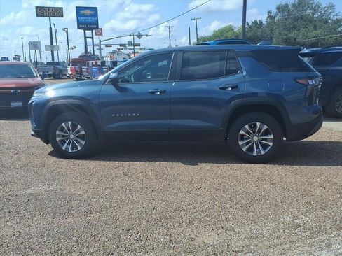 Used 2026 Chevrolet Equinox LT image 2