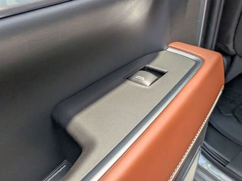 New 2026 GMC Sierra 2500 Denali Ultimate AWD/4WD image 13