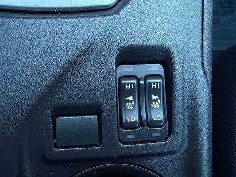 Used 2018 Subaru Impreza 2.0i Premium image 10