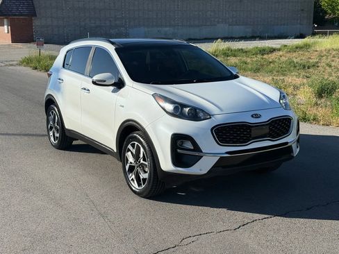 Used 2020 Kia Sportage EX w/ EX Technology Package AWD/4WD image 2