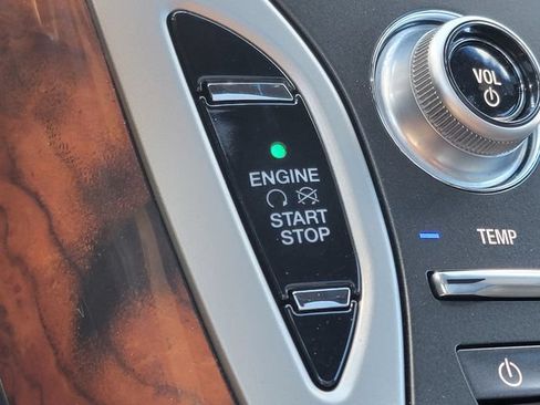 Used 2019 Lincoln Nautilus Reserve AWD/4WD image 8