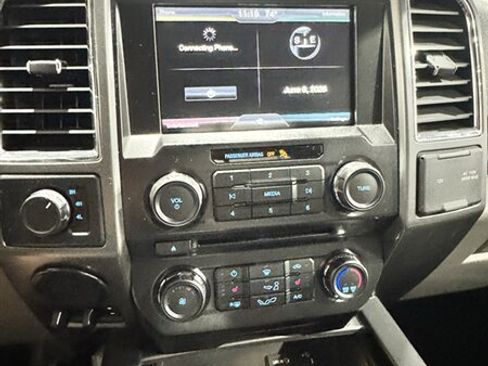 Used 2015 Ford F150 XLT w/ Equipment Group 302A Luxury AWD/4WD image 13