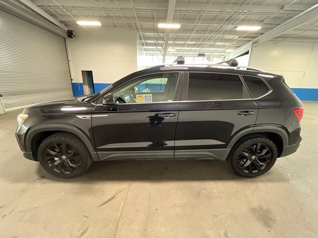 Used 2022 Volkswagen Taos SE FWD image 6