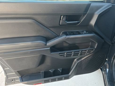 Used 2025 Toyota Tacoma SR image 30