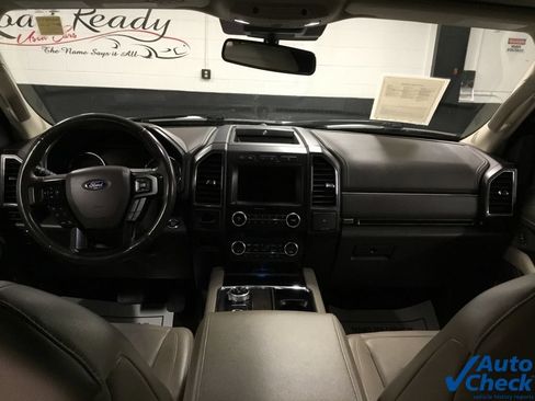 Used 2019 Ford Expedition Limited w/ Equipment Group 301A AWD/4WD image 25