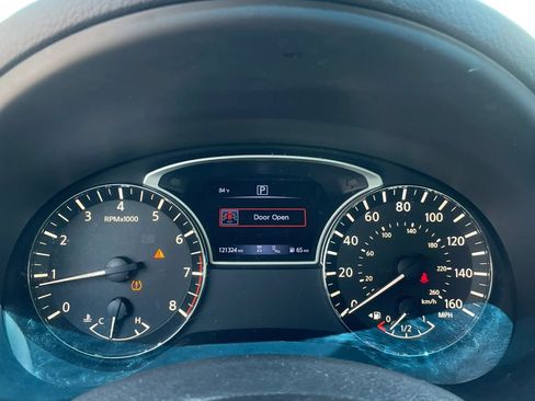Used 2018 Nissan Altima 2.5 SV FWD image 26