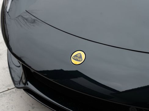 Used 2025 Lotus Emira image 15