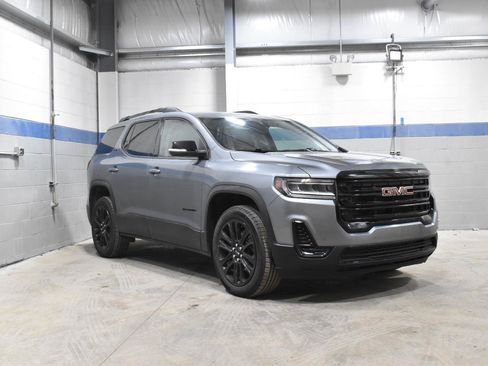 Used 2022 GMC Acadia SLE w/ Driver Convenience Package image 30