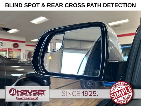 Used 2022 Jeep Wagoneer Series III w/ Flexible Seating Group AWD/4WD image 8