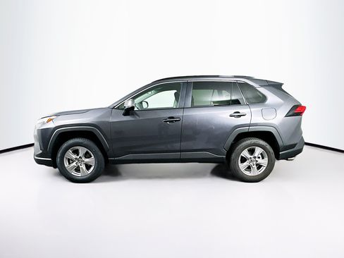 Used 2025 Toyota RAV4 XLE FWD image 4