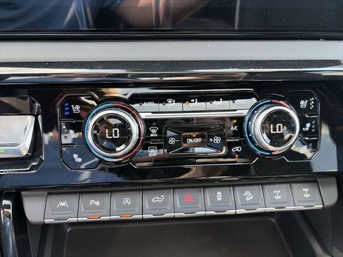 New 2026 GMC Sierra 1500 AT4X AWD/4WD image 24