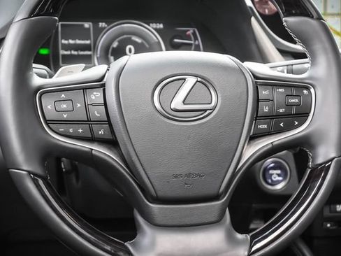 Used 2019 Lexus ES 300h w/ Premium Package FWD image 13