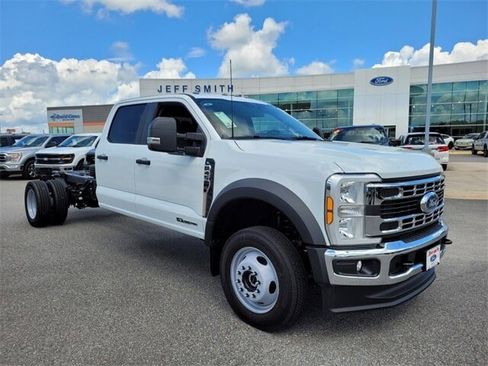 New 2025 Ford F450 XL w/ XL Chrome Package image 1