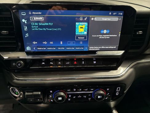 Used 2023 Chevrolet Silverado 1500 High Country w/ High Country Premium Package image 23