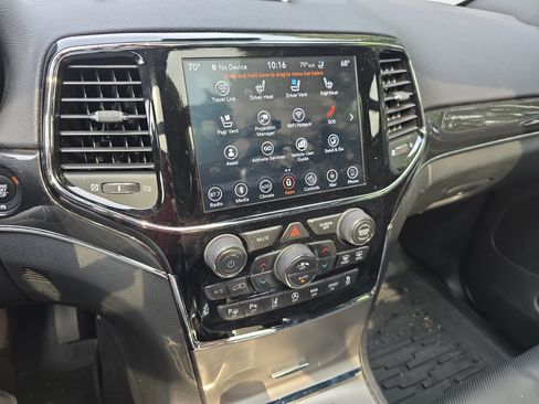 Used 2019 Jeep Grand Cherokee Trailhawk w/ Trailhawk Luxury Group AWD/4WD image 6