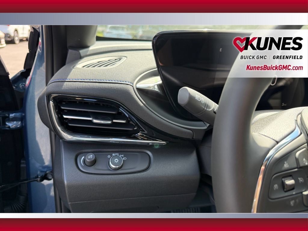 New 2026 Buick Envista Sport Touring w/ Convenience I Package FWD image 28
