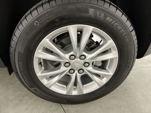 Used 2026 Cadillac XT5 Luxury AWD/4WD image 33