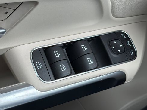 Certified 2025 Mercedes-Benz GLB 250 GLB 250 image 12