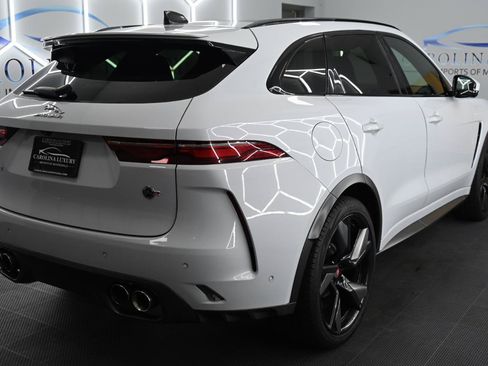 Used 2021 Jaguar F-PACE SVR AWD/4WD image 4