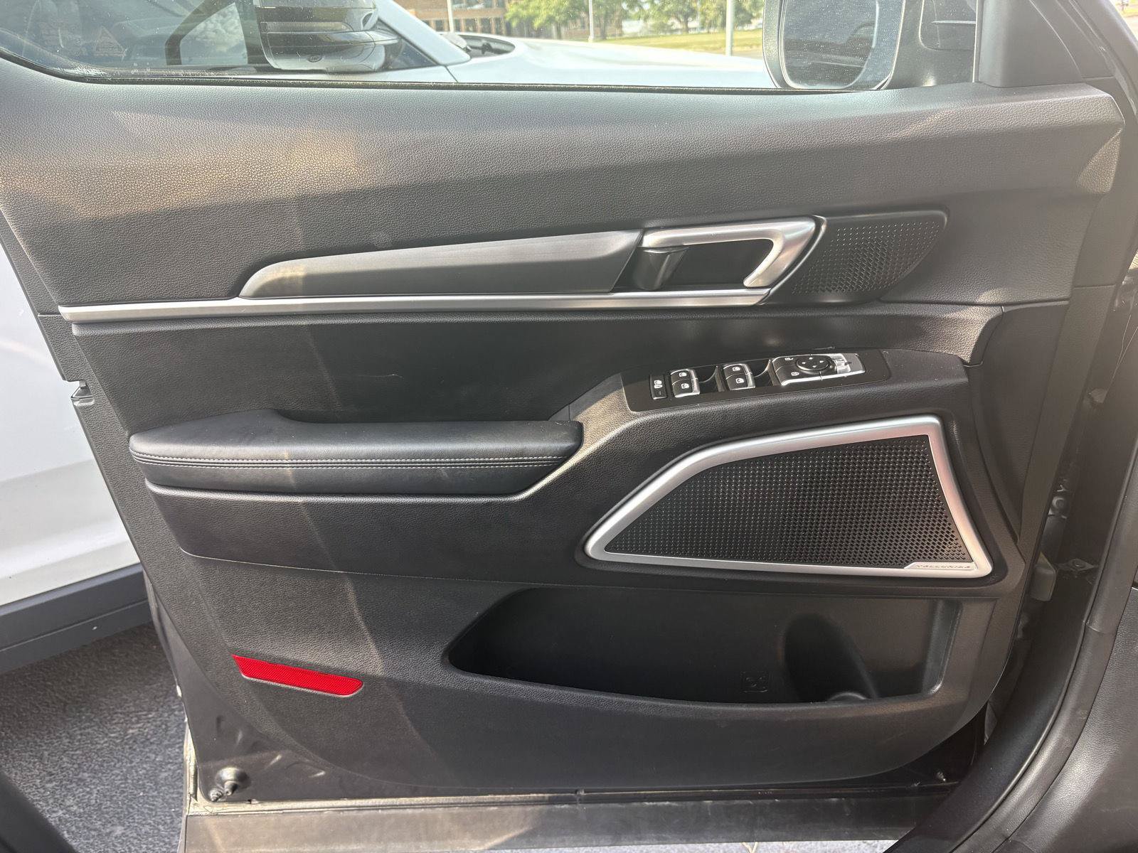 Used 2020 Kia Telluride S AWD/4WD image 3