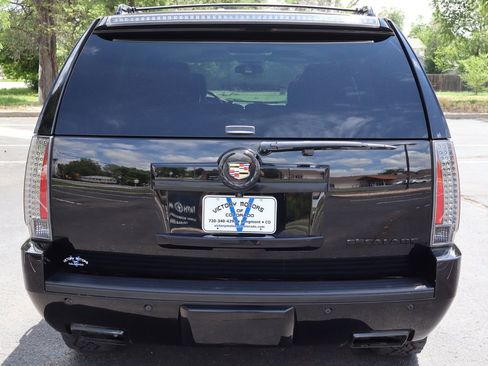 Used 2014 Cadillac Escalade Premium AWD/4WD image 6