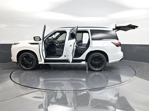 New 2026 INFINITI QX80 4WD image 68