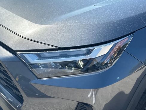 Used 2022 Toyota RAV4 XLE image 16