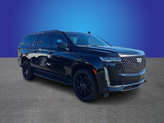 Used 2022 Cadillac Escalade ESV Premium Luxury AWD/4WD image 3