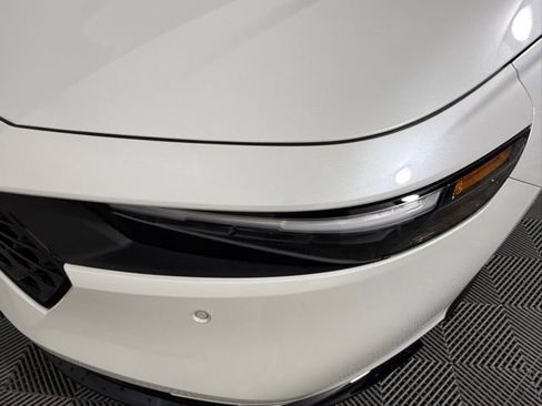 Used 2025 Honda Accord EX-L image 11