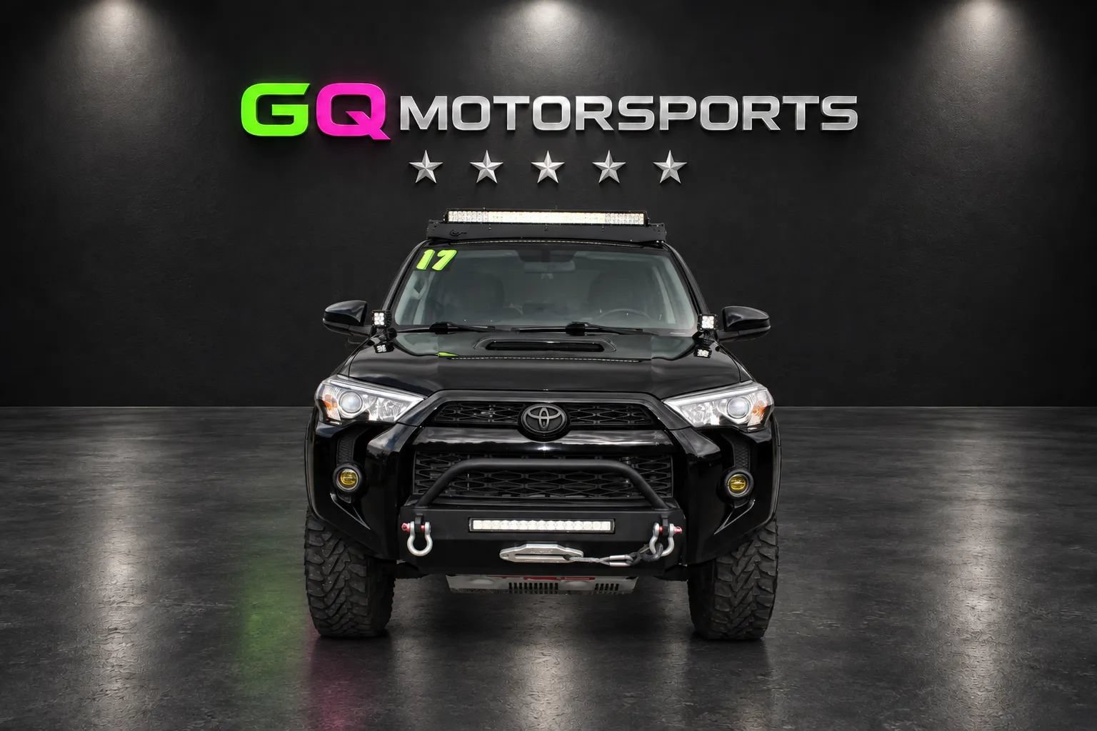 Used 2017 Toyota 4Runner TRD Off-Road AWD/4WD image 2