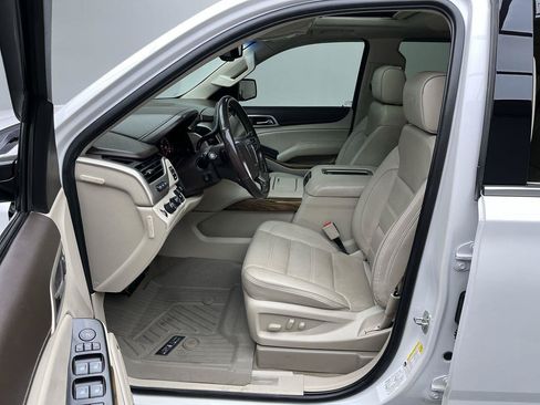 Used 2020 GMC Yukon Denali w/ Denali Ultimate Package AWD/4WD image 3