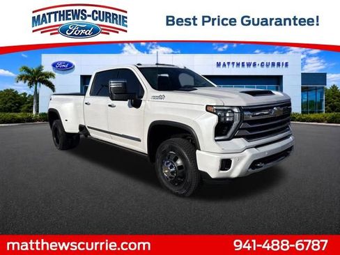 Used 2024 Chevrolet Silverado 3500 High Country w/ High Country Premium Package AWD/4WD image 1