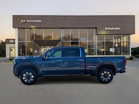 Used 2024 GMC Sierra 2500 Denali w/ Denali Reserve Package AWD/4WD image 6