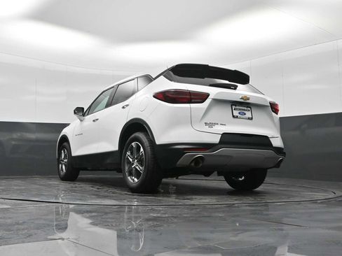 Used 2023 Chevrolet Blazer LT AWD/4WD image 29