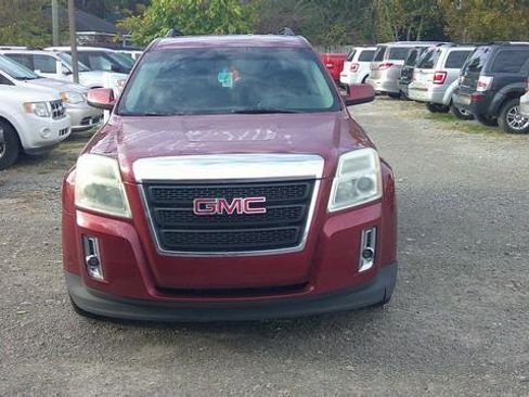Used 2011 GMC Terrain SLE image 2