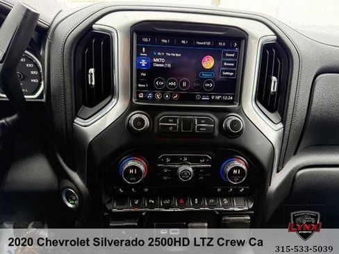 Used 2020 Chevrolet Silverado 2500 LTZ w/ LTZ Premium Package image 12
