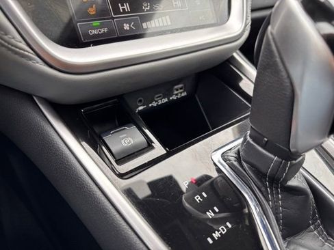 Certified 2025 Subaru Outback Premium image 24