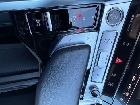 Used 2024 Audi Q8 e-tron Prestige w/ Prestige Package image 24