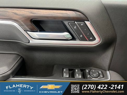 Used 2026 GMC Sierra 1500 SLT w/ SLT Premium Plus Package AWD/4WD image 23