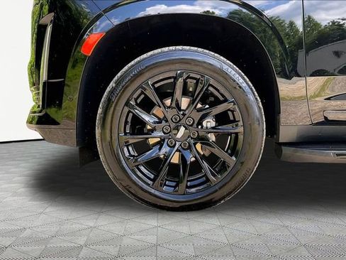 Used 2024 Cadillac Escalade Sport w/ LPO, ONYX Package AWD/4WD image 23