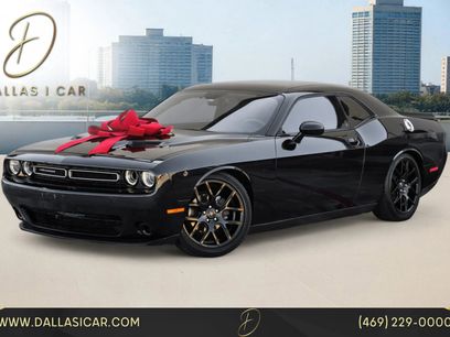 Used 2015 Dodge Challenger SXT