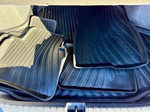 Used 2018 Honda Accord Hybrid image 16