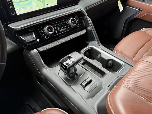 Used 2024 GMC Sierra 1500 Denali Ultimate image 15