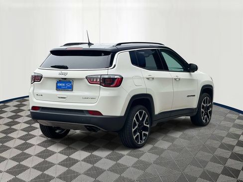 Used 2019 Jeep Compass Limited AWD/4WD image 5