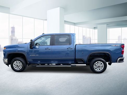 Used 2026 Chevrolet Silverado 2500 LT AWD/4WD image 2