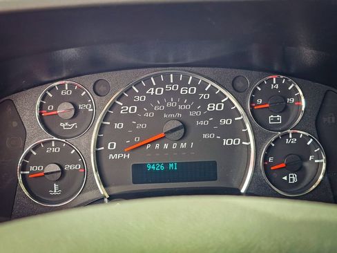 Used 2024 GMC Savana 2500 w/ Driver Convenience Package RWD image 13
