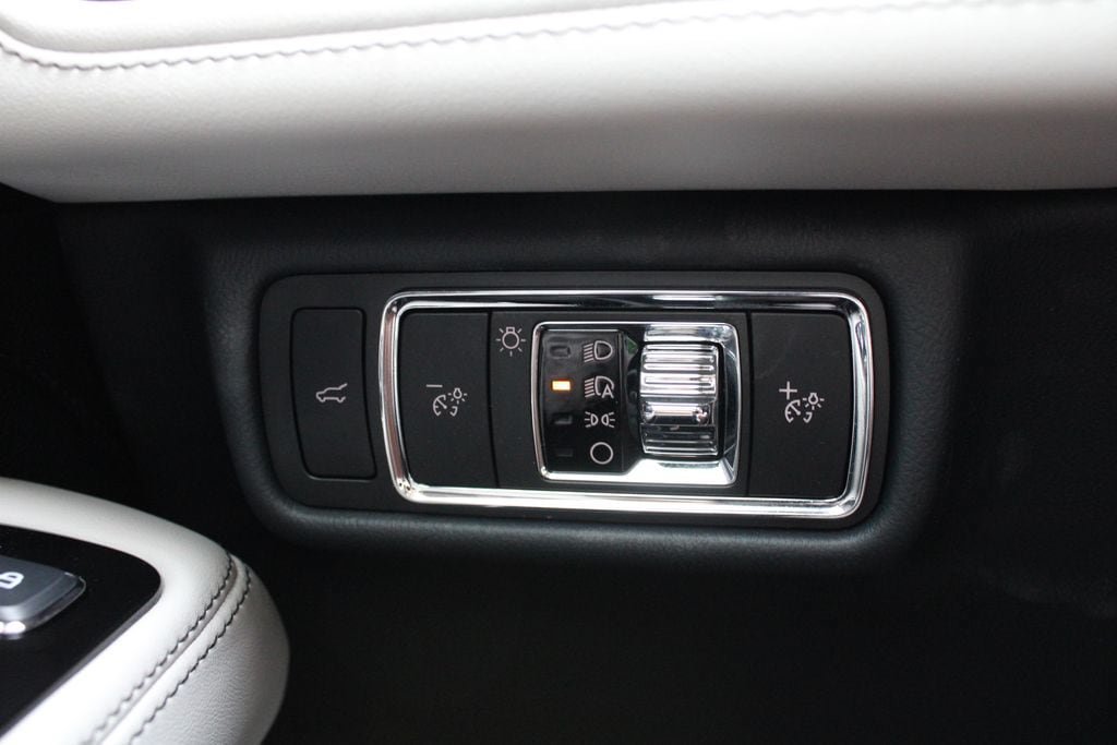 New 2027 Lincoln Aviator Reserve AWD/4WD image 9
